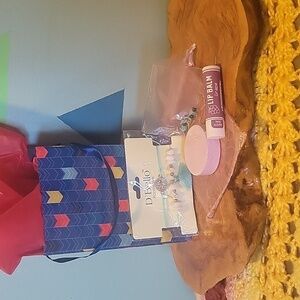 New 5 Piece Gift Set Bundle, Bracelets, Earrings, etc. Wrapped And Ready To Go